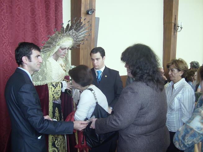 Besamano Triduo  2008